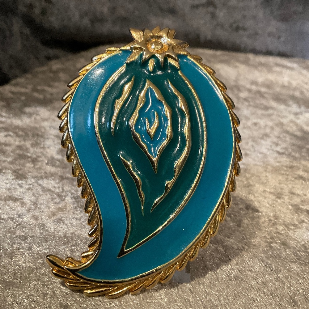 Vintage M.J. Ent Blue Paisley Brooch